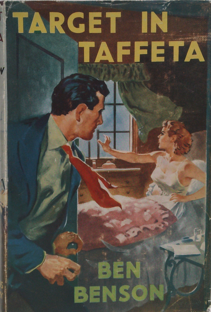 Target In Taffeta: A Wade Paris Mystery
