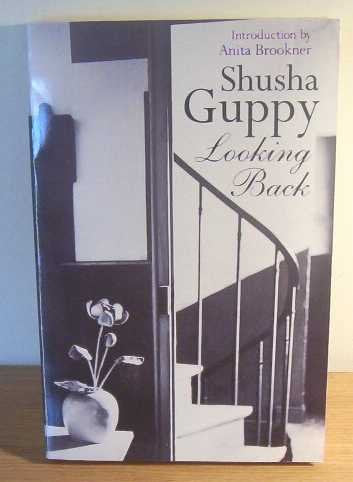 Looking Back: A Panoramic View of a Literary Age by the Grandes Dames