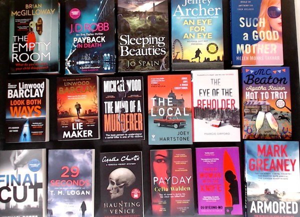 Crime Fiction & Thriller Bargain Book Box 40 (17 Books)