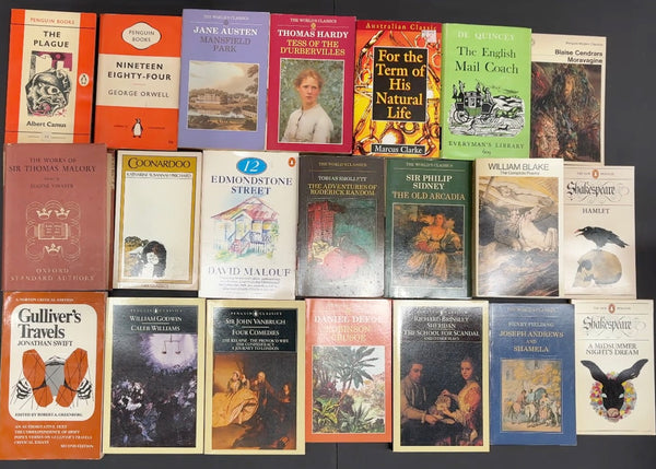 Secondhand Classics Bargain Book Box SP2051