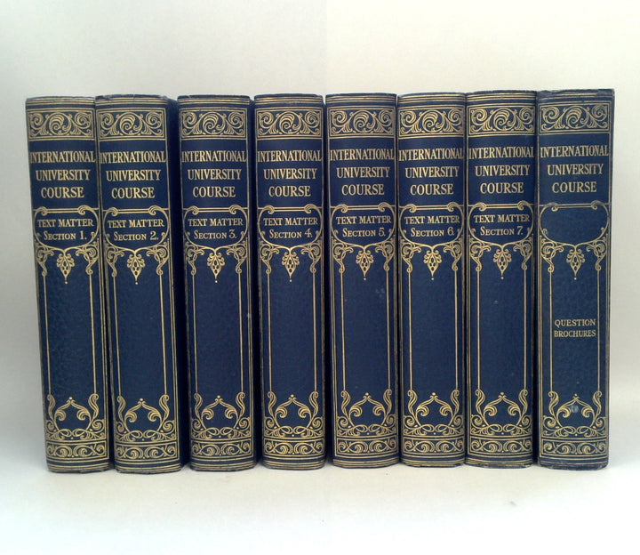 International University: Reading Course (Eight-Volume Set)