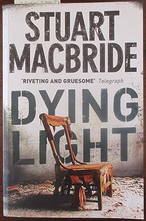 Dying Light (Logan McRae, Book 2)